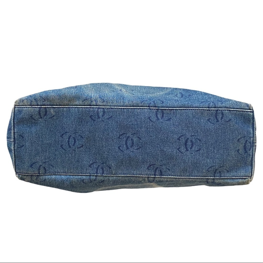 CHANEL denim CC shoulder bag - Picture 4 of 9
